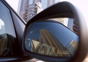 スピーディーに修理を行ってくれる鈑金